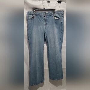 Light Blue Women's Straight-Leg Jeans